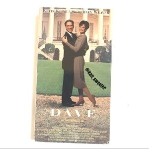 Vintage DAVE (1993) Kevin Kline & Sigourney Weaver - VHS